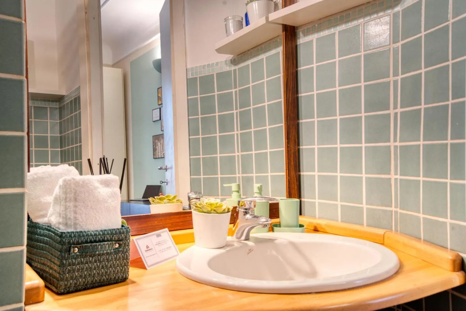 Caseospitali - Deangeli Nest Romantico Bilocale Di Design In Zona De Angeli, Rinnovato E Accessoriato Milan 0*,
