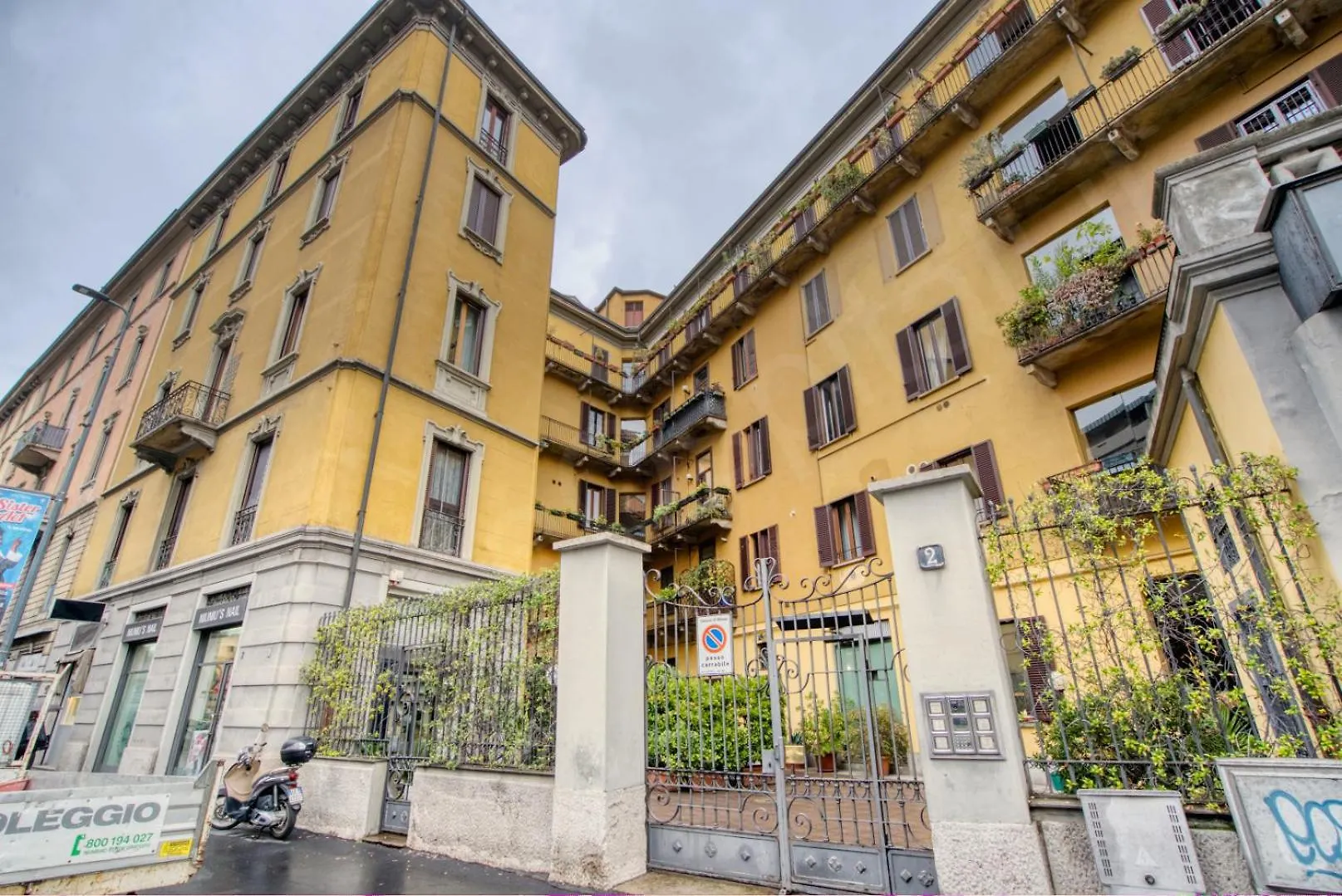 Apartment Caseospitali - Deangeli Nest Romantico Bilocale Di Design In Zona De Angeli, Rinnovato E Accessoriato Milan Italy