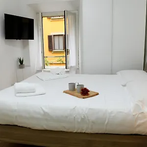 Nest For Two Three Min From Duomo Apartamento