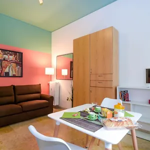 Coral - Porta Romana Apartamento